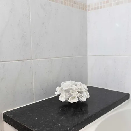 Apartment Private Parking Ts1 2 Bed *