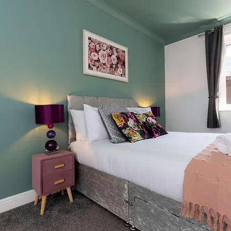 Private Parking Ts1 2 Bed